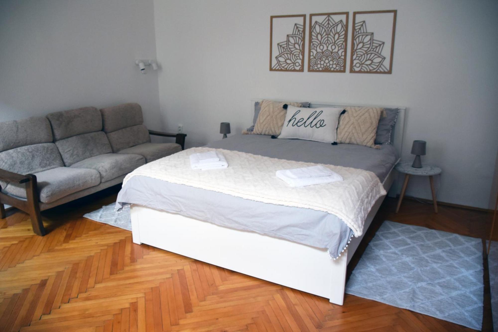 Hi!5 Spacious Apartment Budapest Palotanegyed Eksteriør bilde